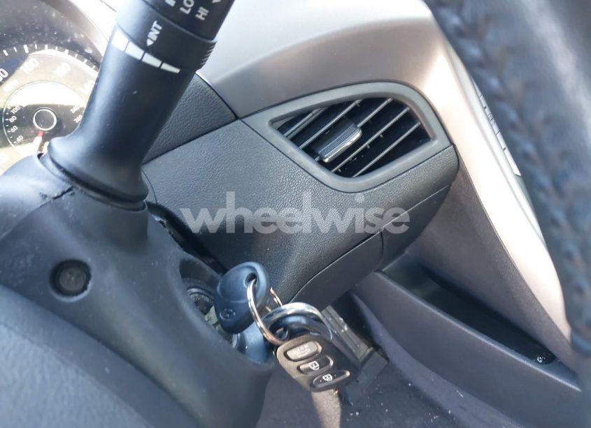 Photo 11 of 2012 Hyundai Elantra LIMITED (VIN 5NPDH4AE6CH091312)