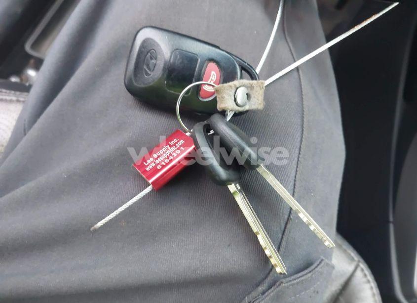 Photo 11 of 2012 Hyundai Elantra LIMITED (VIN 5NPDH4AE6CH091357)