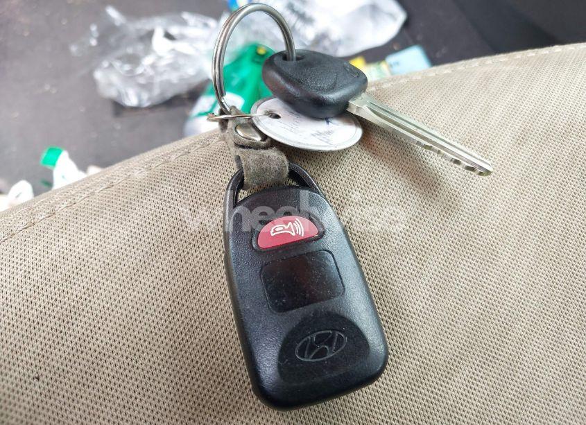 Photo 11 of 2012 Hyundai Elantra GLS (VIN 5NPDH4AE6CH099233)