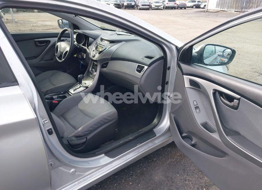 Photo 5 of 2012 Hyundai Elantra GLS (VIN 5NPDH4AE6CH145255)