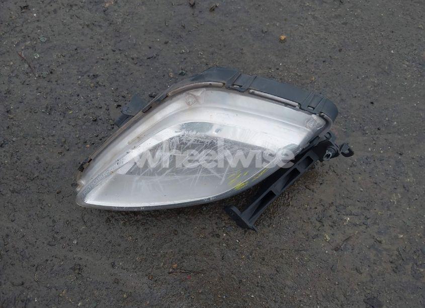 Photo 12 of 2013 Hyundai Elantra GLS (VIN 5NPDH4AE6DH190956)