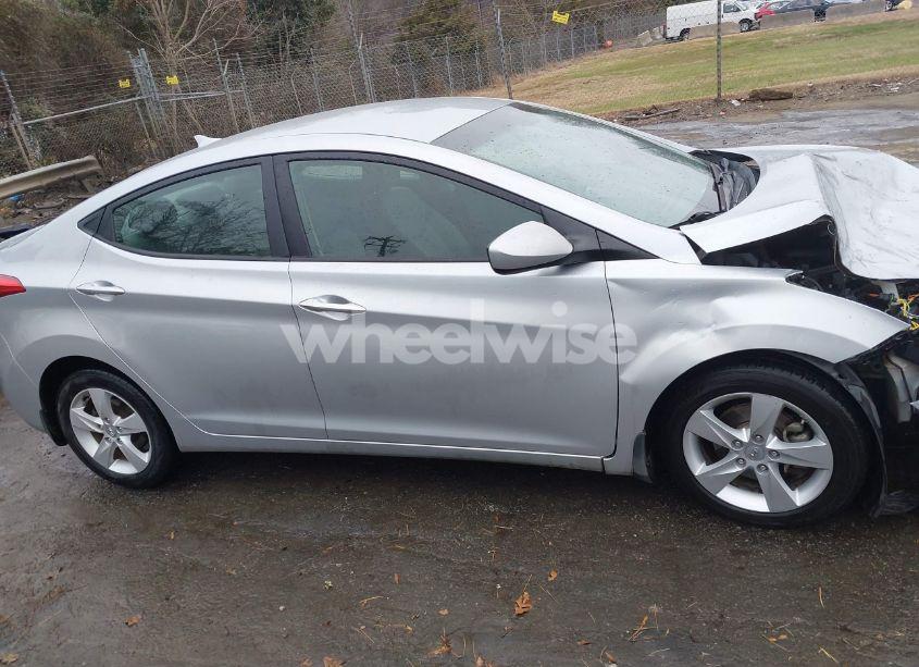 Photo 14 of 2013 Hyundai Elantra GLS (VIN 5NPDH4AE6DH190956)