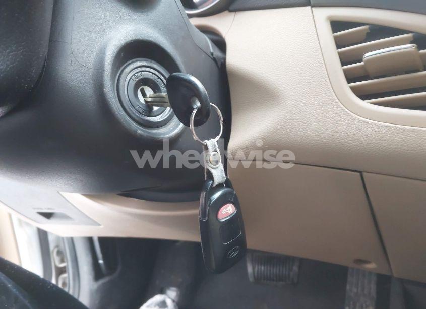 Photo 11 of 2013 Hyundai Elantra GLS (VIN 5NPDH4AE6DH194196)