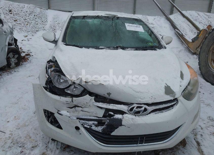Photo 13 of 2013 Hyundai Elantra GLS (VIN 5NPDH4AE6DH194196)