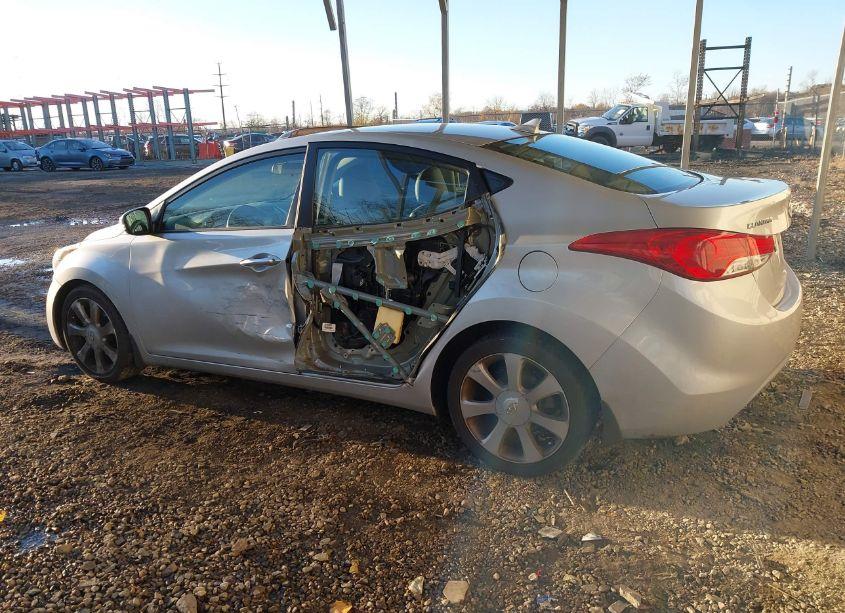 Photo 14 of 2013 Hyundai Elantra LIMITED (VIN 5NPDH4AE6DH199740)