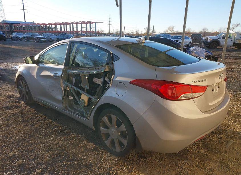 Photo 3 of 2013 Hyundai Elantra LIMITED (VIN 5NPDH4AE6DH199740)