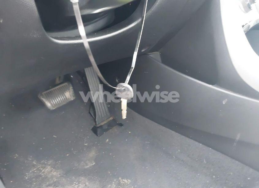 Photo 11 of 2013 Hyundai Elantra LIMITED (VIN 5NPDH4AE6DH206685)