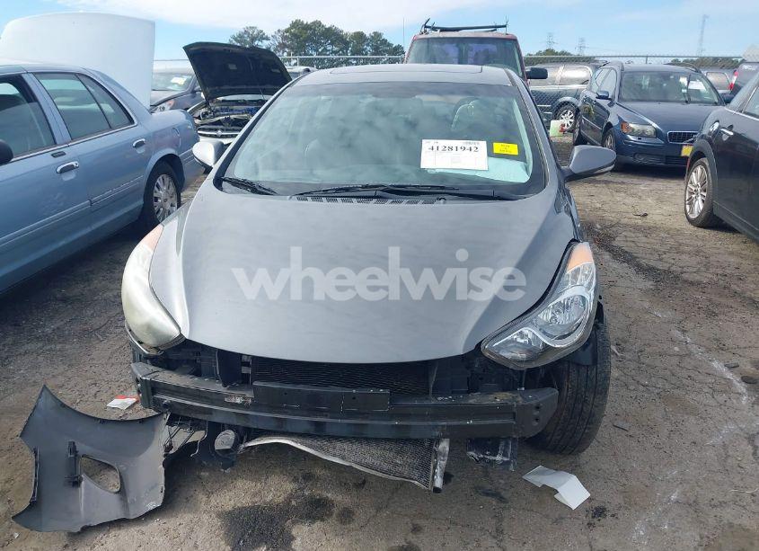 Photo 12 of 2013 Hyundai Elantra LIMITED (VIN 5NPDH4AE6DH206685)