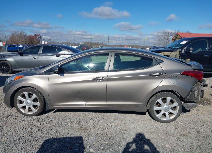 Photo 15 of 2013 Hyundai Elantra LIMITED (VIN 5NPDH4AE6DH224863)