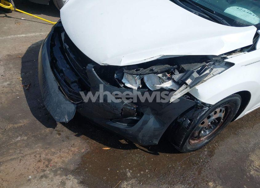 Photo 6 of 2013 Hyundai Elantra GLS (VIN 5NPDH4AE6DH230338)