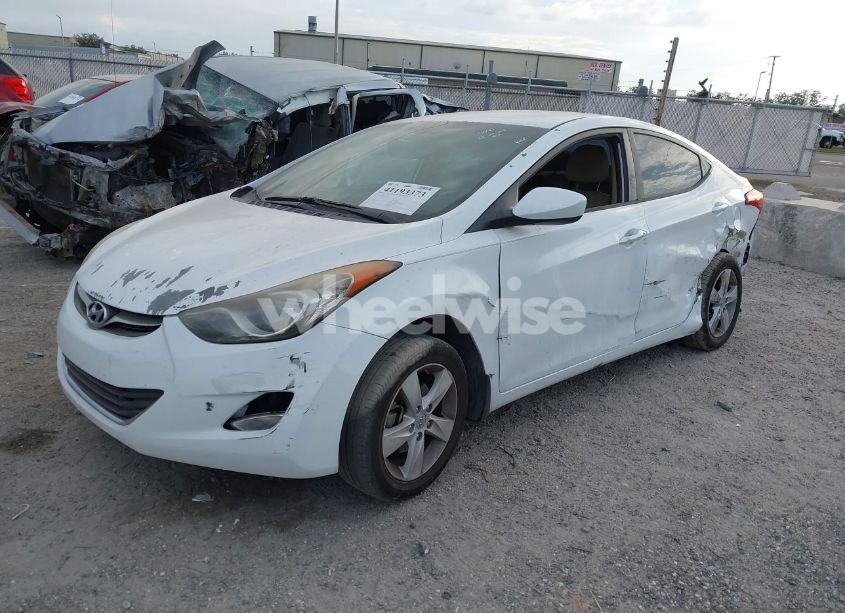 Photo 2 of 2013 Hyundai Elantra GLS (VIN 5NPDH4AE6DH231179)
