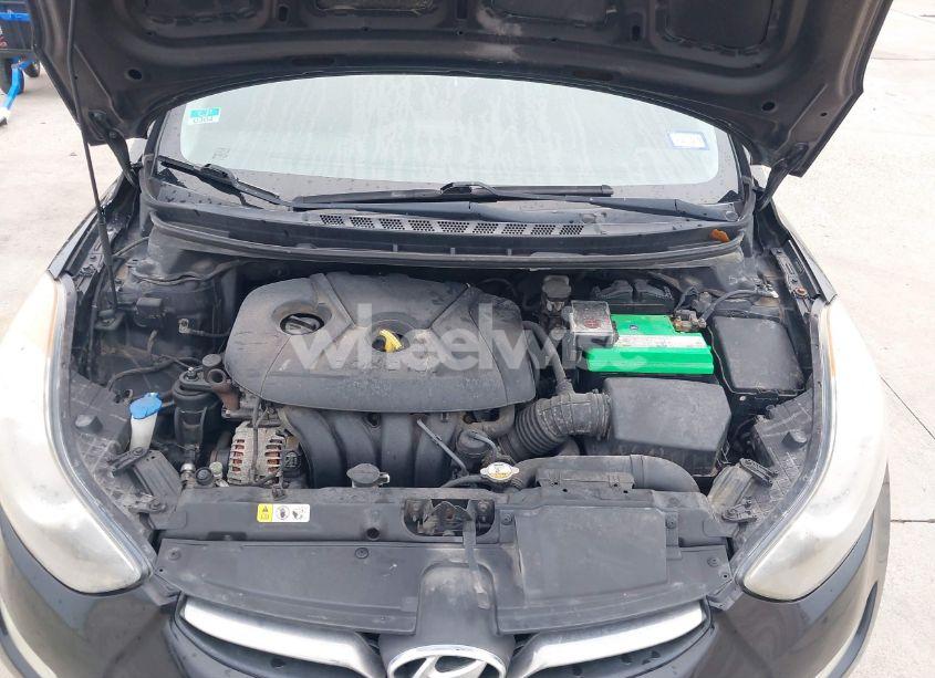 Photo 10 of 2013 Hyundai Elantra LIMITED (VIN 5NPDH4AE6DH246412)