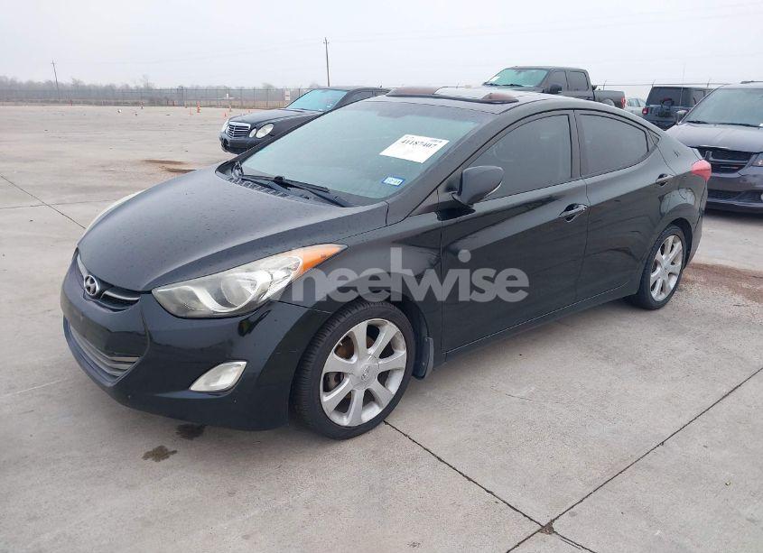 Photo 2 of 2013 Hyundai Elantra LIMITED (VIN 5NPDH4AE6DH246412)