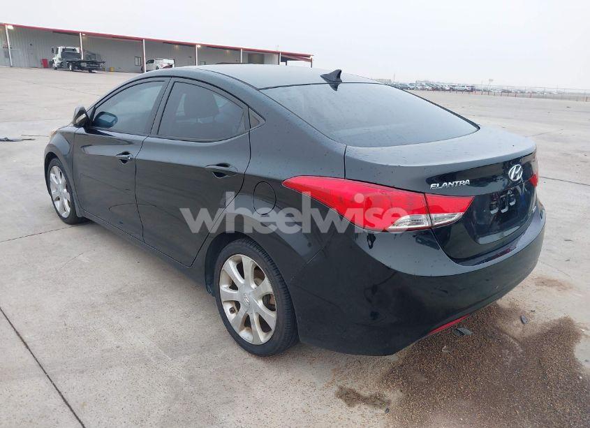 Photo 3 of 2013 Hyundai Elantra LIMITED (VIN 5NPDH4AE6DH246412)