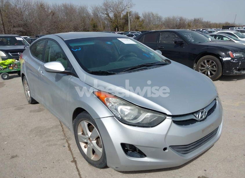 Photo 6 of 2013 Hyundai Elantra GLS (VIN 5NPDH4AE6DH257524)