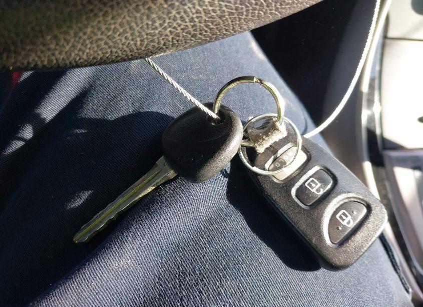 Photo 11 of 2013 Hyundai Elantra GLS (VIN 5NPDH4AE6DH272590)