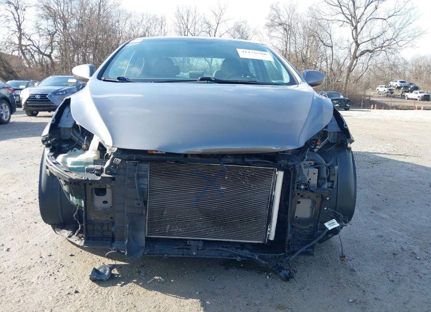 Photo 6 of 2013 Hyundai Elantra GLS (VIN 5NPDH4AE6DH272590)