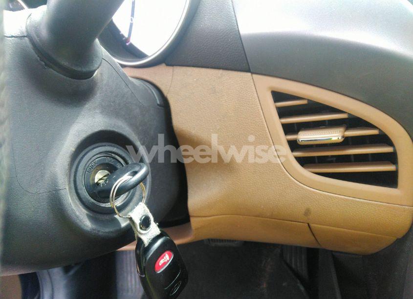 Photo 11 of 2013 Hyundai Elantra GLS (VIN 5NPDH4AE6DH273531)