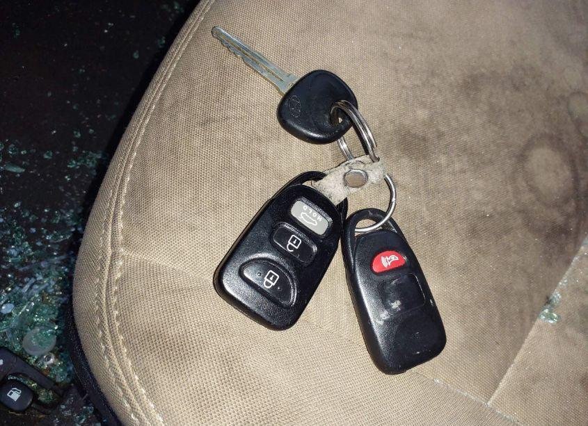 Photo 11 of 2013 Hyundai Elantra GLS/LIMITED (VIN 5NPDH4AE6DH280916)