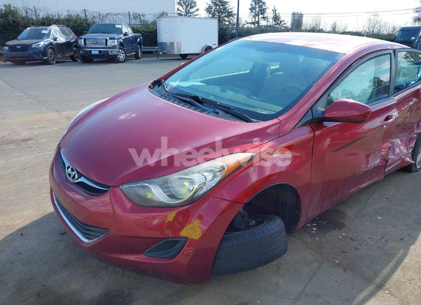 Photo 12 of 2013 Hyundai Elantra GLS (VIN 5NPDH4AE6DH281421)