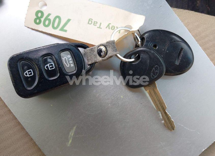 Photo 11 of 2013 Hyundai Elantra GLS (VIN 5NPDH4AE6DH297778)