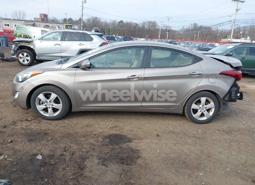 Photo 14 of 2013 Hyundai Elantra GLS (VIN 5NPDH4AE6DH297778)