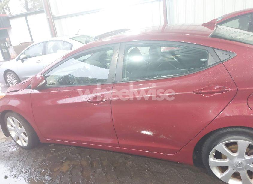 Photo 14 of 2013 Hyundai Elantra LIMITED (VIN 5NPDH4AE6DH303272)