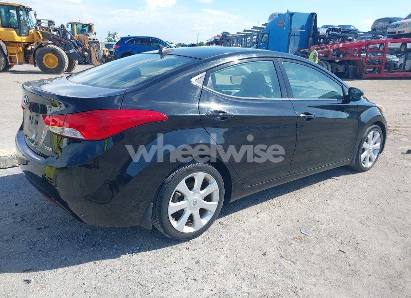 Photo 4 of 2013 Hyundai Elantra LIMITED (VIN 5NPDH4AE6DH311209)