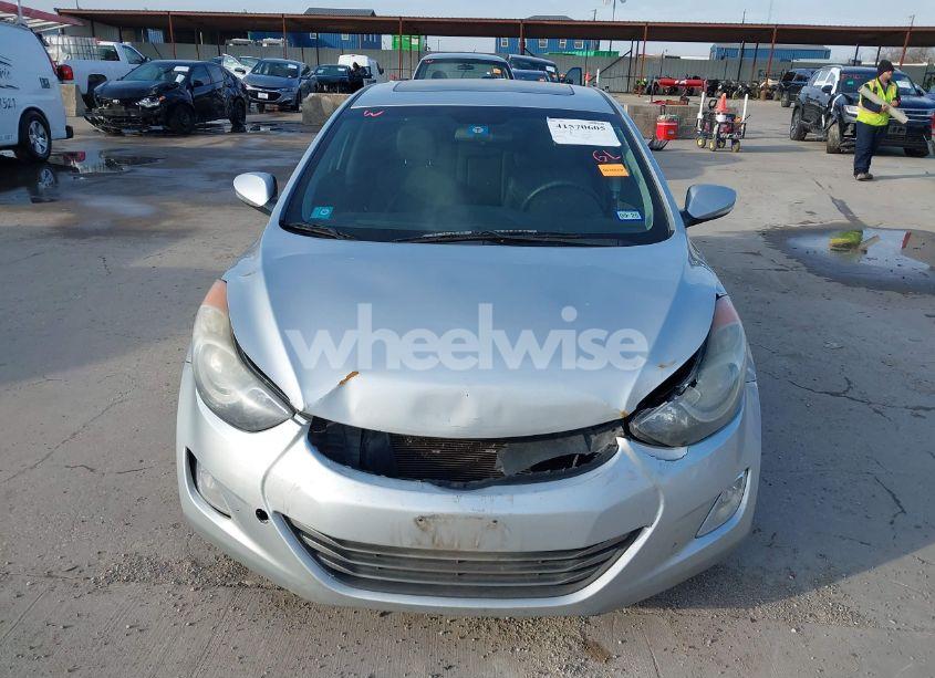 Photo 12 of 2013 Hyundai Elantra LIMITED (VIN 5NPDH4AE6DH312750)