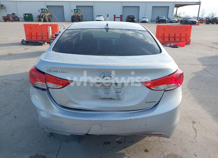 Photo 16 of 2013 Hyundai Elantra LIMITED (VIN 5NPDH4AE6DH312750)