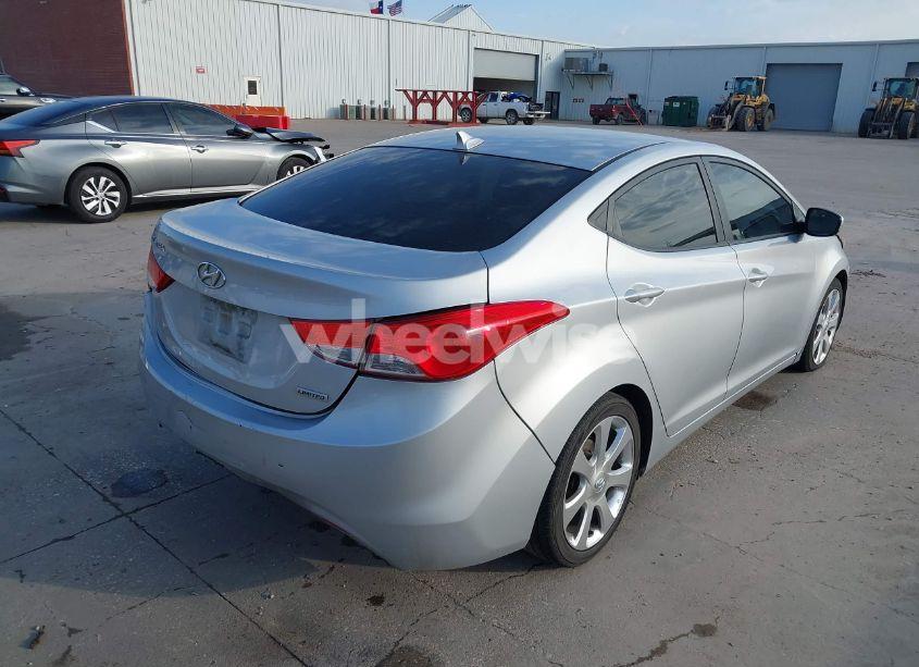 Photo 4 of 2013 Hyundai Elantra LIMITED (VIN 5NPDH4AE6DH312750)