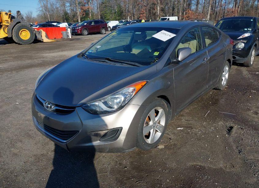 Photo 2 of 2013 Hyundai Elantra GLS (VIN 5NPDH4AE6DH313106)