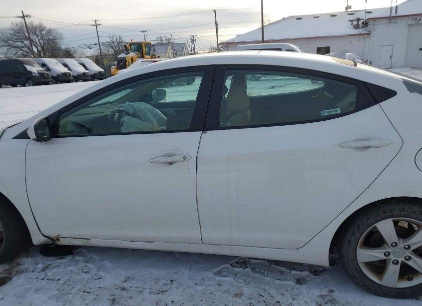 Photo 14 of 2013 Hyundai Elantra GLS (VIN 5NPDH4AE6DH324610)