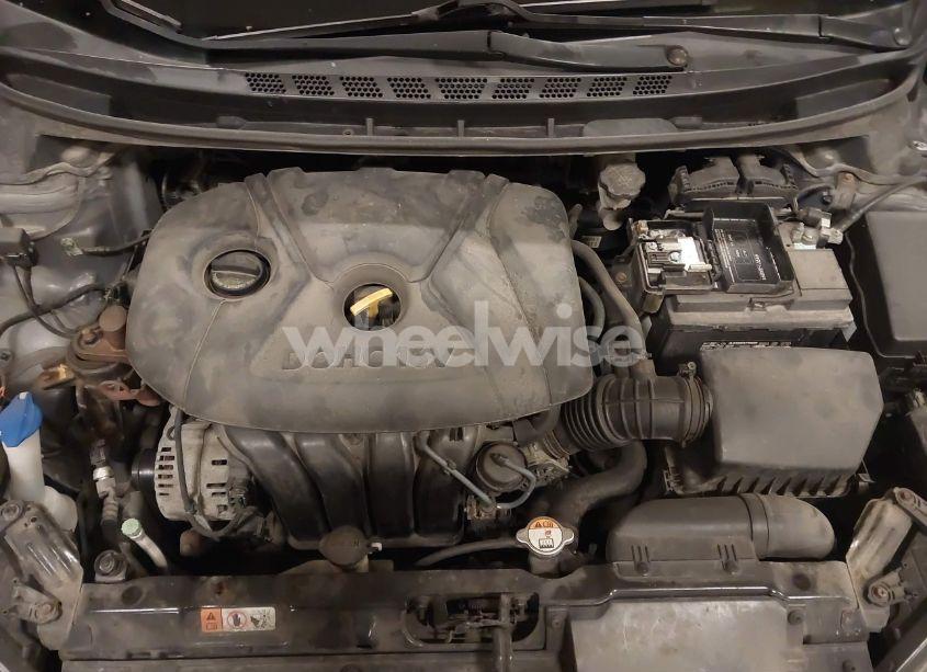 Photo 10 of 2013 Hyundai Elantra GLS (VIN 5NPDH4AE6DH330472)