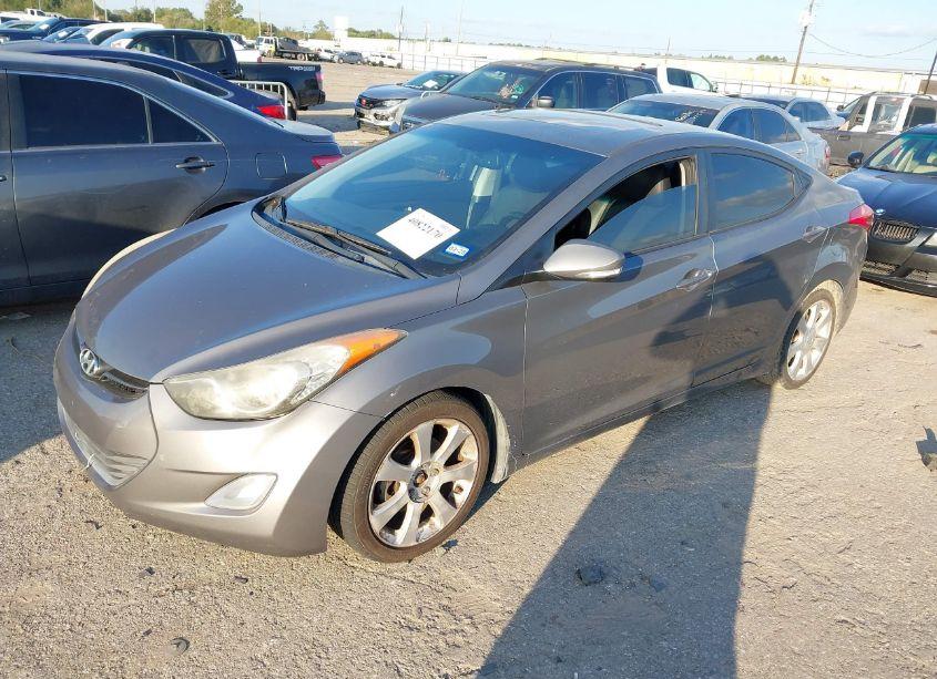 Photo 2 of 2013 Hyundai Elantra LIMITED (VIN 5NPDH4AE6DH335915)