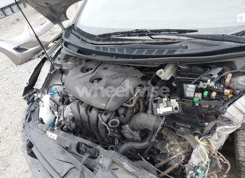 Photo 10 of 2013 Hyundai Elantra GLS (VIN 5NPDH4AE6DH351693)