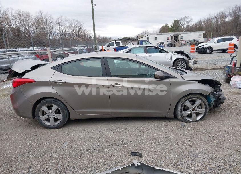 Photo 14 of 2013 Hyundai Elantra GLS (VIN 5NPDH4AE6DH351693)