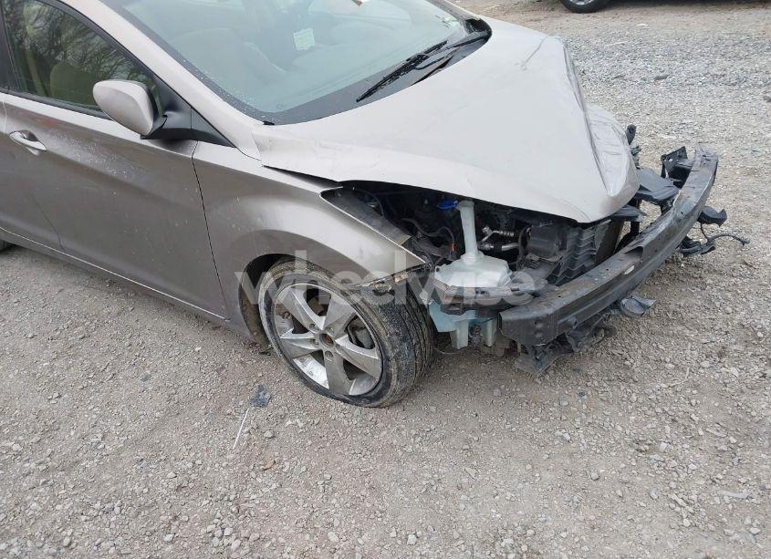 Photo 18 of 2013 Hyundai Elantra GLS (VIN 5NPDH4AE6DH351693)