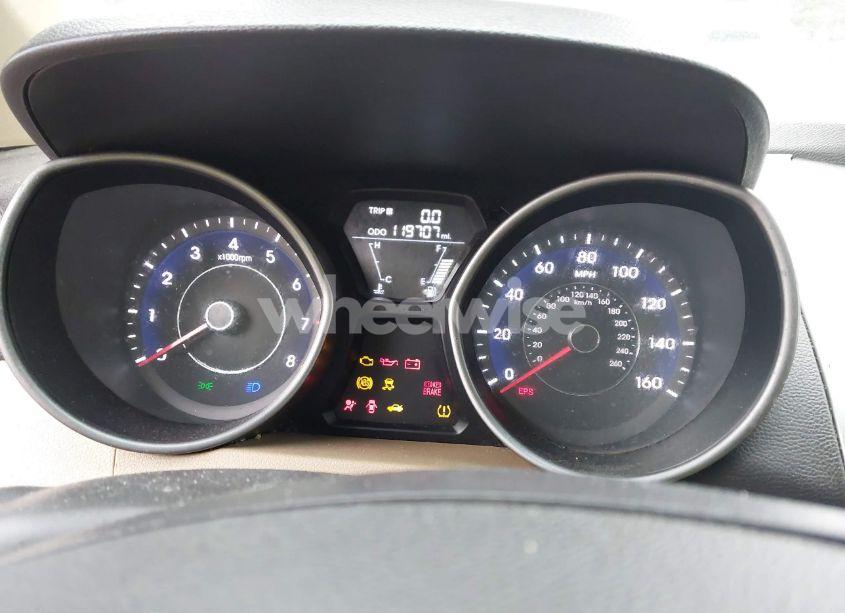 Photo 7 of 2013 Hyundai Elantra GLS (VIN 5NPDH4AE6DH351693)