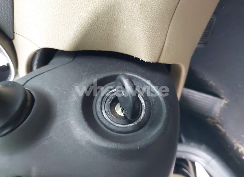 Photo 11 of 2013 Hyundai Elantra LIMITED (VIN 5NPDH4AE6DH370499)