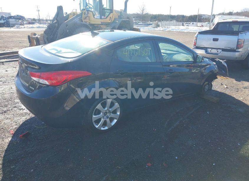 Photo 4 of 2013 Hyundai Elantra LIMITED (VIN 5NPDH4AE6DH370499)