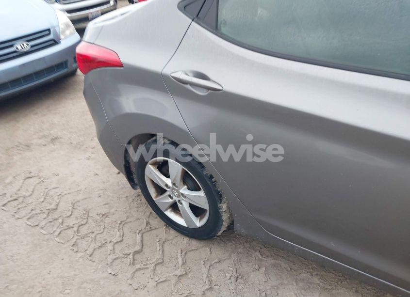 Photo 16 of 2013 Hyundai Elantra GLS (VIN 5NPDH4AE6DH391336)