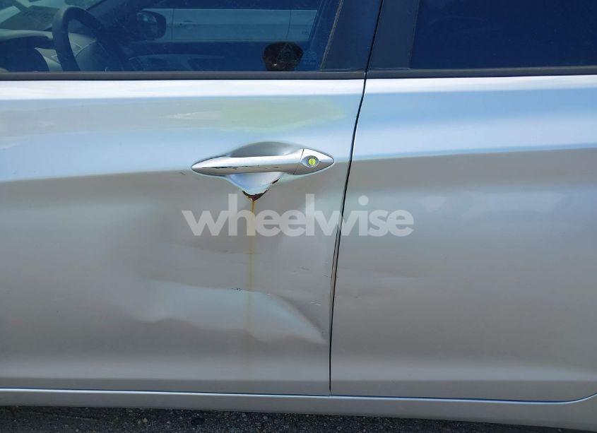 Photo 6 of 2013 Hyundai Elantra GLS (VIN 5NPDH4AE6DH392129)