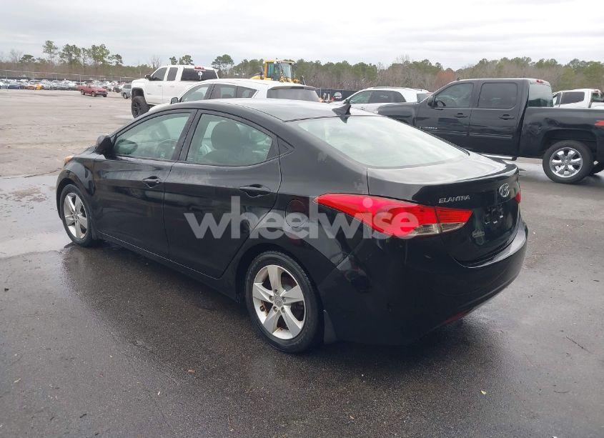 Photo 3 of 2013 Hyundai Elantra GLS (VIN 5NPDH4AE6DH394110)