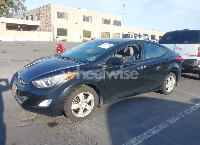 Photo 2 of 2013 Hyundai Elantra GLS (VIN 5NPDH4AE6DH405686)