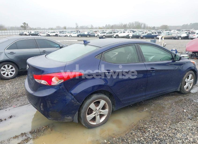 Photo 4 of 2013 Hyundai Elantra GLS (VIN 5NPDH4AE6DH419409)