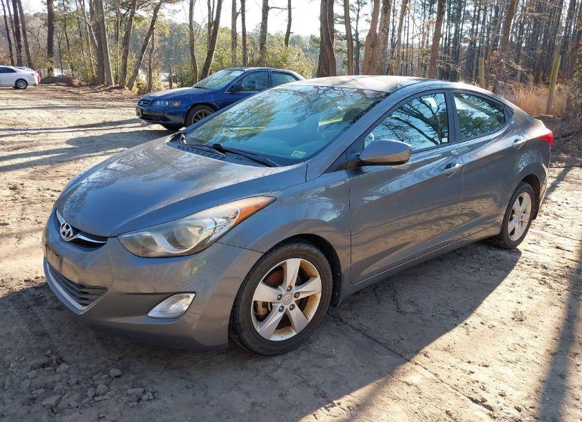 Photo 2 of 2013 Hyundai Elantra GLS (VIN 5NPDH4AE6DH427946)