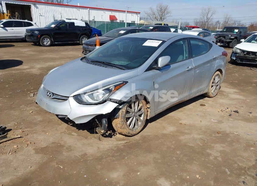Photo 2 of 2014 Hyundai Elantra SE (VIN 5NPDH4AE6EH462911)