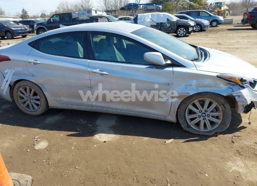 Photo 6 of 2014 Hyundai Elantra SE (VIN 5NPDH4AE6EH462911)