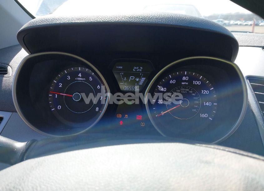 Photo 7 of 2014 Hyundai Elantra SE (VIN 5NPDH4AE6EH462911)